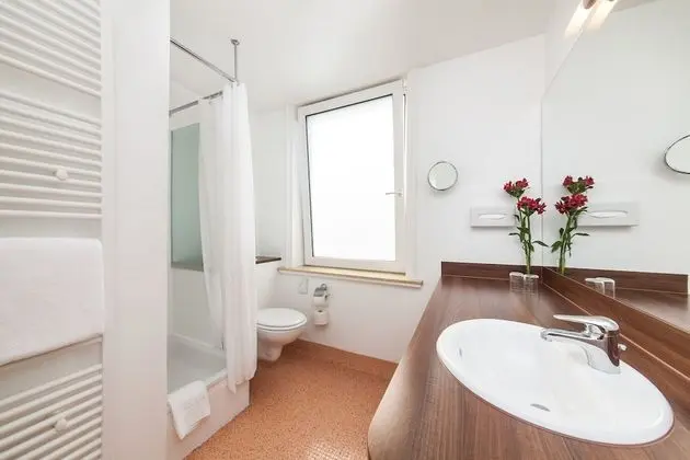 Deluxe Tek Büyük Yataklı Oda (Three People)