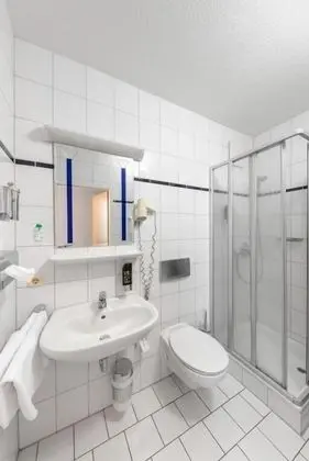 Basic Tek Büyük Yataklı Oda, 1 Çift Kişilik Yatak, Sigara İçilmez, Avlu (Budget Einzelzimmer)