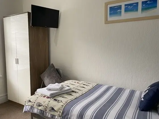 Tek Kişilik Oda, Ortak Banyo