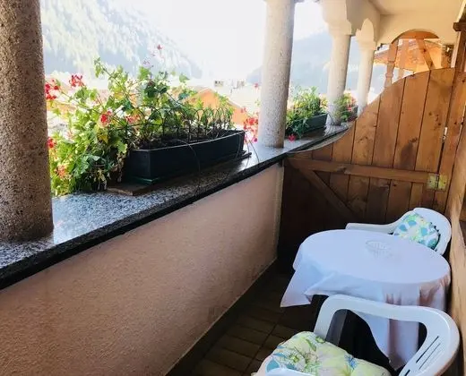 Tek Büyük Yataklı Oda, Balkon
