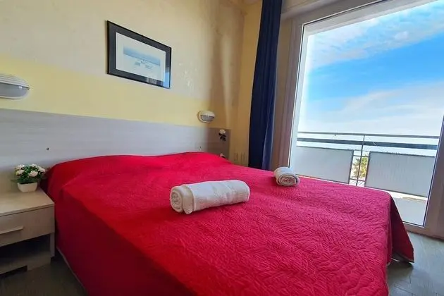 Standard Büyük Yataklı Tek Kişilik Oda