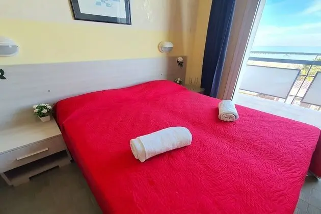 Standard Büyük Yataklı Tek Kişilik Oda