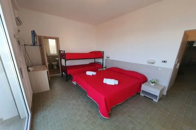 Standard Dört Kişilik Oda