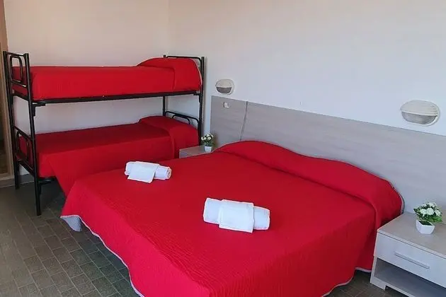 Standard Dört Kişilik Oda