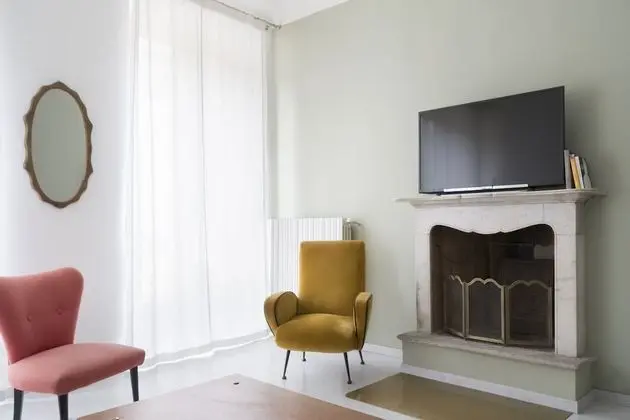 Apart Daire (for 3 People Via Formentini 5)