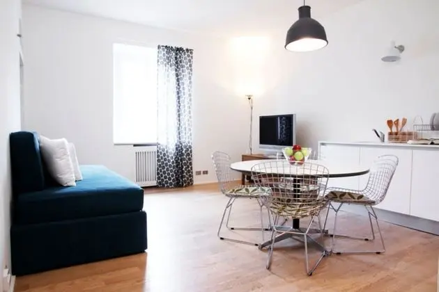 Apart Daire, 1 Büyük (Queen) Boy Yatak ve Çekyat (Brera)