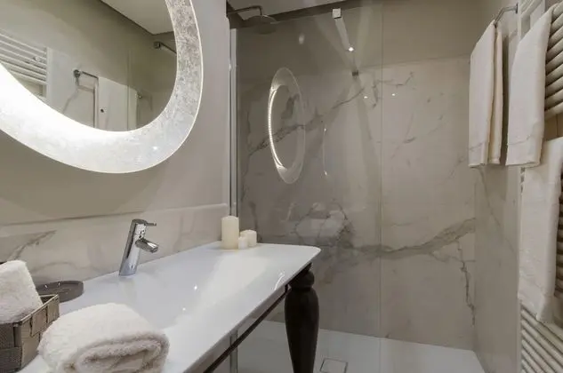 Deluxe Tek Büyük Yataklı Oda, 1 Çift Kişilik Yatak