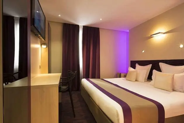 Comfort Tek Büyük veya İki Ayrı Yataklı Oda