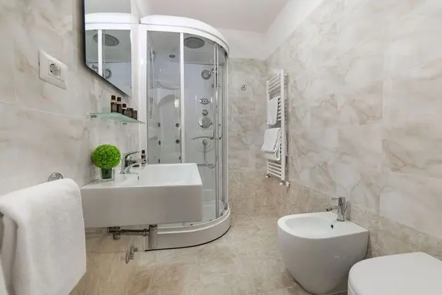 Tek Büyük Yataklı Oda (Queen - French Bed)