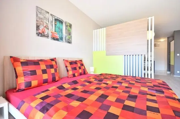 Stüdyo, Teras, Havuz Manzaralı