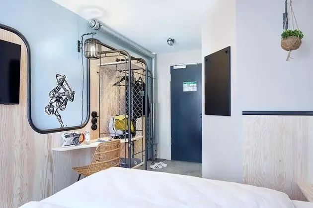 Comfort Tek Büyük Yataklı Oda, Resort Manzaralı, Avlu