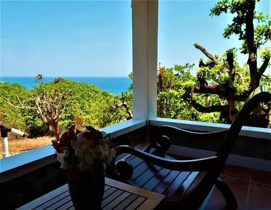 Family Oda (Sea Hill Abode)