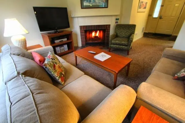 Oda (2 Bedroom 2 Bath)