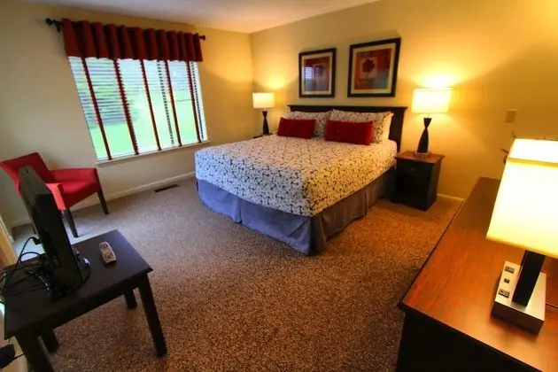 Oda (3 Bedroom 2 Bath)