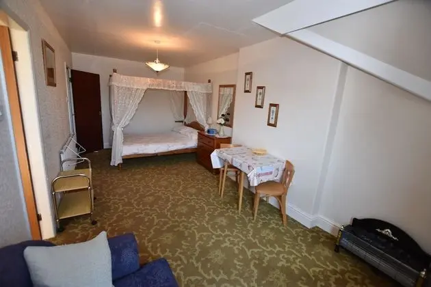 Stüdyo, Özel Banyo