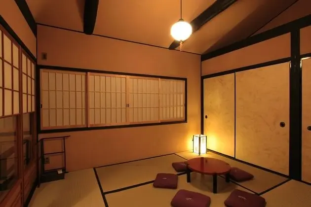 Traditional Sıra Ev (Japanese Style Townhouse)