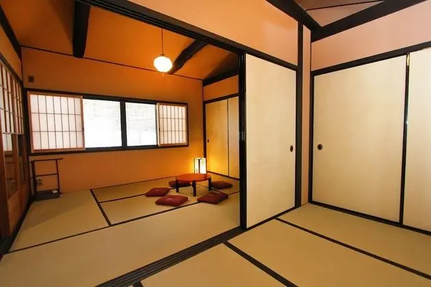 Traditional Sıra Ev (Japanese Style Townhouse)