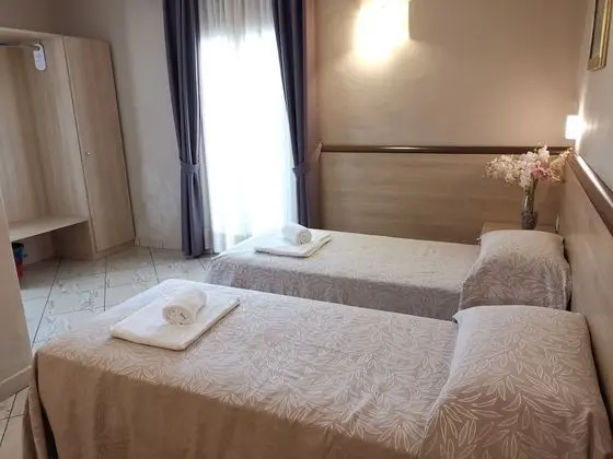 Standard Tek Büyük Yataklı Oda, 2 Tek Kişilik Yatak