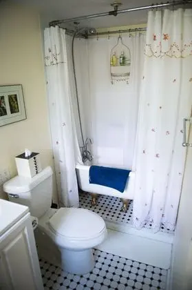 Iris Room