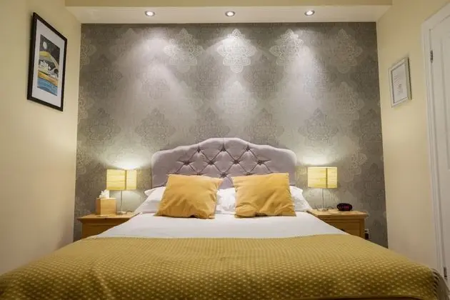 Standard Tek Büyük Yataklı Oda (Room 1)