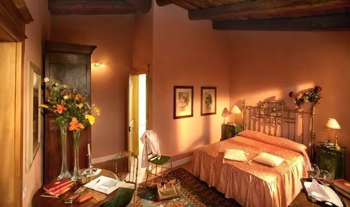 Classic Tek Büyük Yataklı Oda