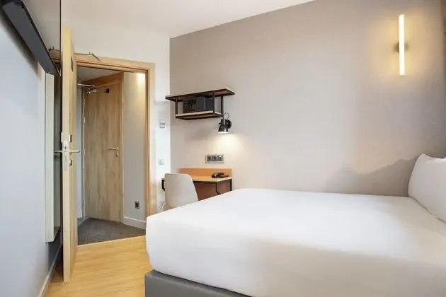 Miniroom