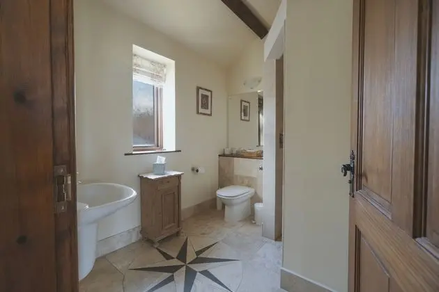 Deluxe Tek Büyük Yataklı Oda, Banyolu/Duşlu