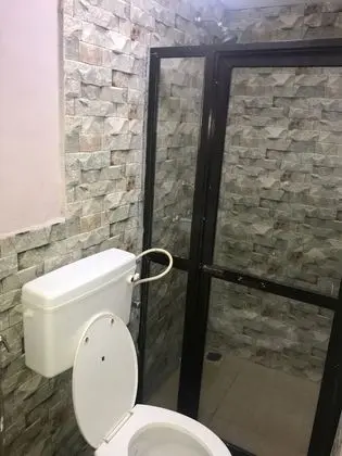 Ortak Ranzalı Oda, Birden Çok Yatak, Sigara İçilmez, Köşe
