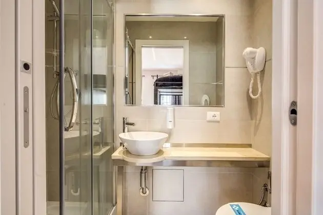 Dört Kişilik Oda, Özel Banyo