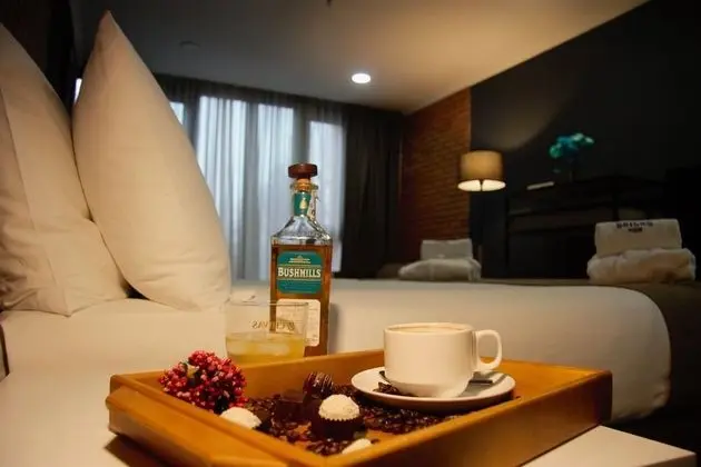 Tek Büyük Yataklı Oda