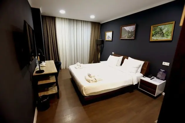 Tek Büyük Yataklı Oda