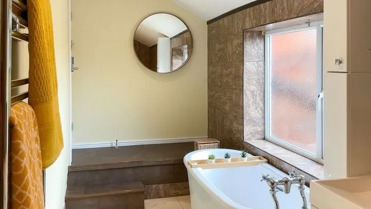 Standard Tek Büyük Yataklı Oda, Ortak Banyo, Şehir Manzaralı