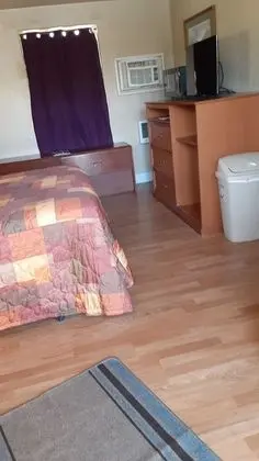 Tek Kişilik Oda, 1 Büyük (Queen) Boy Yatak