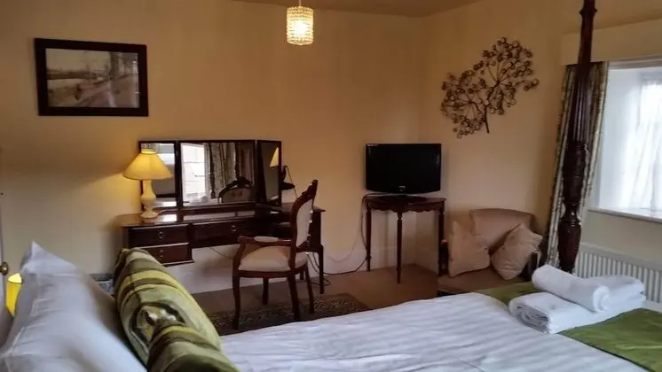 Ev, Engellilere Uygun, Banyolu/Duşlu (Farmhouse)