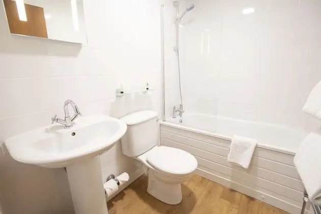 Standard Oda, 2 Tek Kişilik Yatak, Engellilere Uygun, Sigara İçilmez (Walk-in Shower)