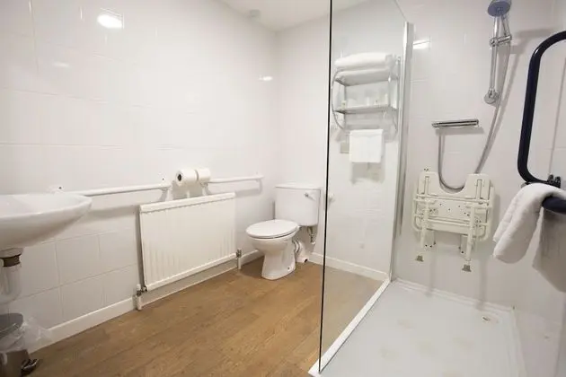 Standard Oda, 2 Tek Kişilik Yatak, Engellilere Uygun, Sigara İçilmez (Walk-in Shower)