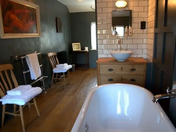 Luxury Tek Büyük Yataklı Oda, Banyolu/Duşlu (Batherm )