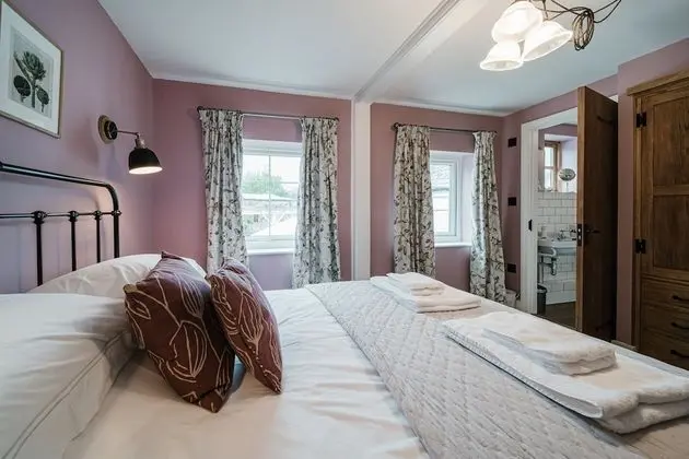 Tek Büyük Yataklı Oda, Banyolu/Duşlu, Bahçe Manzaralı (Exe)