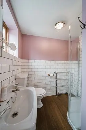 Tek Büyük Yataklı Oda, Banyolu/Duşlu, Bahçe Manzaralı (Exe)