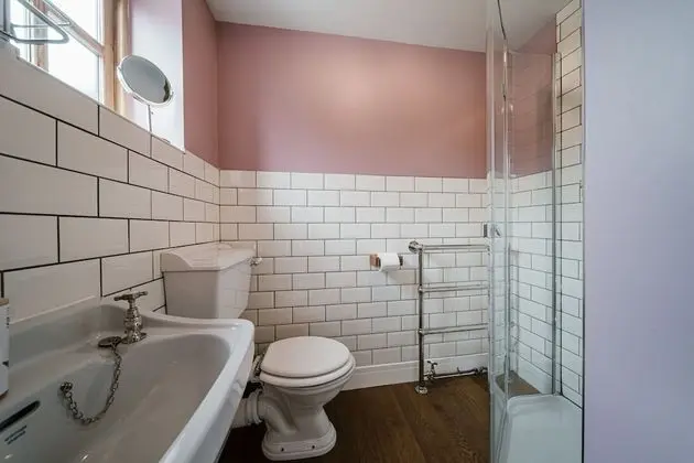 Tek Büyük Yataklı Oda, Banyolu/Duşlu, Bahçe Manzaralı (Exe)