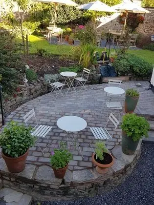 Tek Büyük Yataklı Oda, Banyolu/Duşlu, Bahçe Manzaralı (Exe)