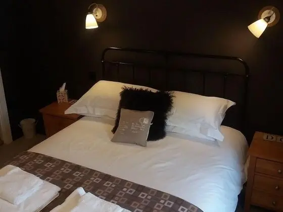 Tek Büyük Yataklı Oda, Banyolu/Duşlu (Barle)