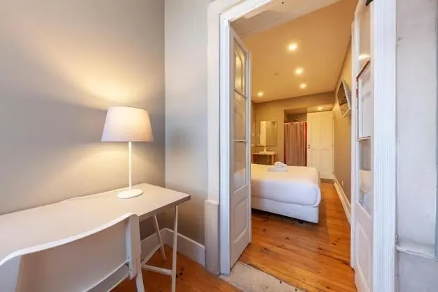 Üç Kişilik Oda, Ortak Banyo