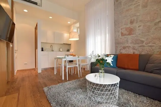 Deluxe Stüdyo, Deniz Manzaralı