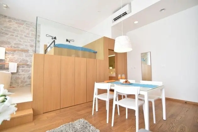 Deluxe Stüdyo, Deniz Manzaralı