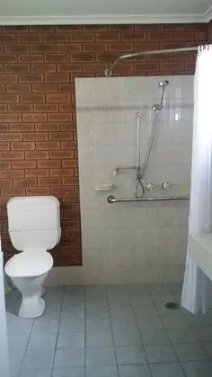 Üç Kişilik Oda, Engellilere Uygun