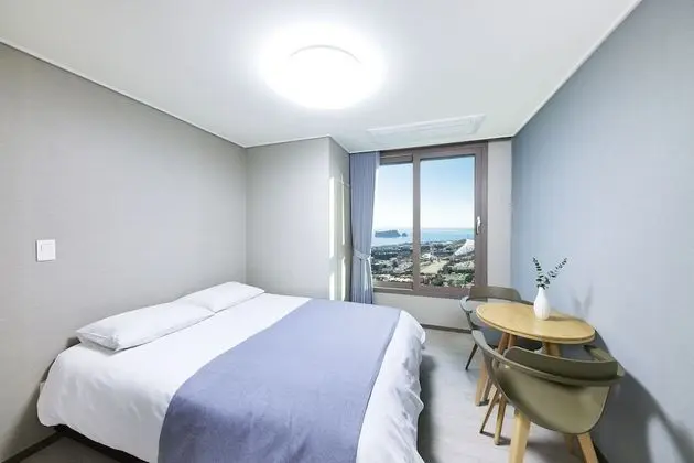 Deluxe Tek Büyük Yataklı Oda, 1 Çift Kişilik Yatak, Deniz Manzaralı