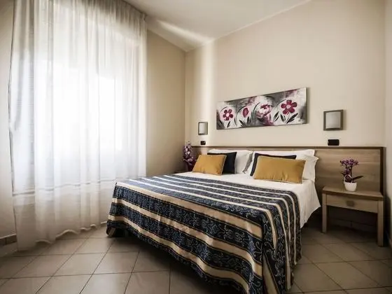 Comfort Oda, Ek Bina