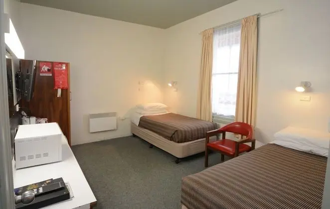 Economy İki Ayrı Yataklı Oda, 2 Tek Kişilik Yatak, Ortak Banyo (1st Floor)