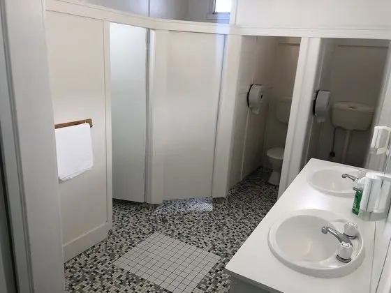 Economy İki Ayrı Yataklı Oda, 2 Tek Kişilik Yatak, Ortak Banyo (1st Floor)